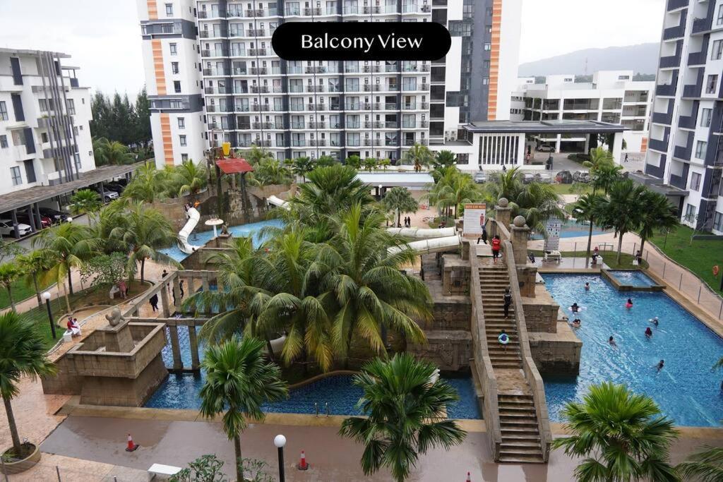 Kuantan Getaway Waterpark And Beach Exteriör bild